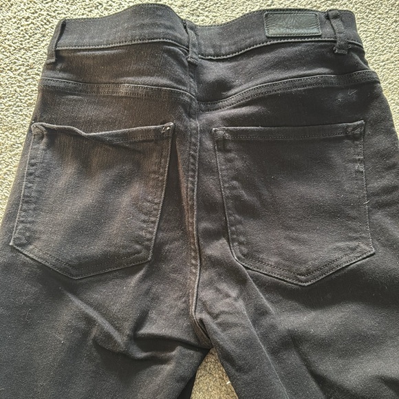 Express black high rise ripped jeans. Size 8R - Picture 3 of 4